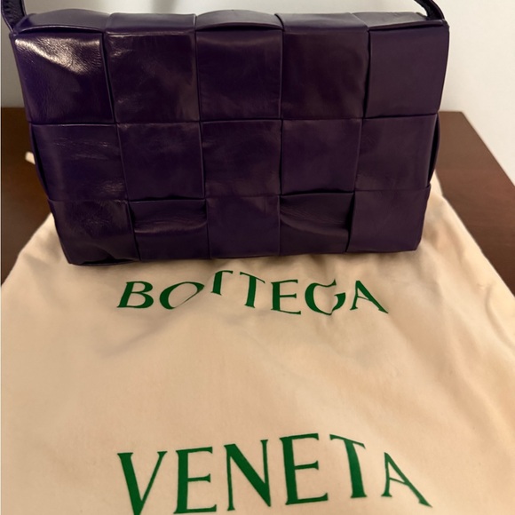 Bottega Veneta Purple Crossbody Messenger Bag - Picture 2 of 9